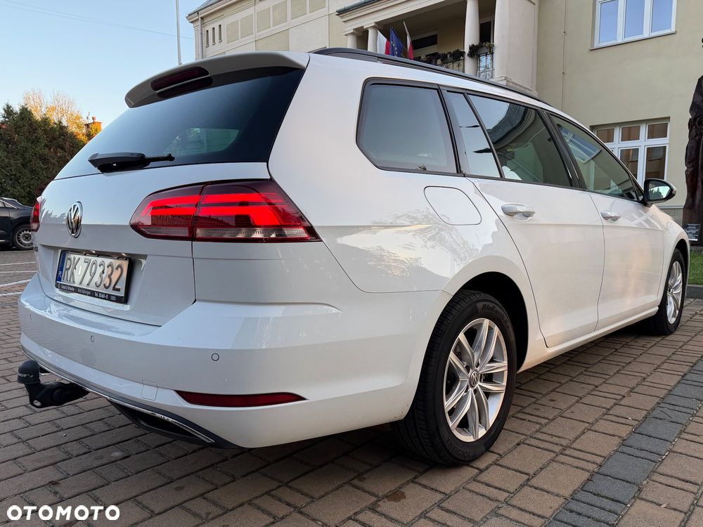 Volkswagen Golf 2.0 TDI SCR Comfortline - 3