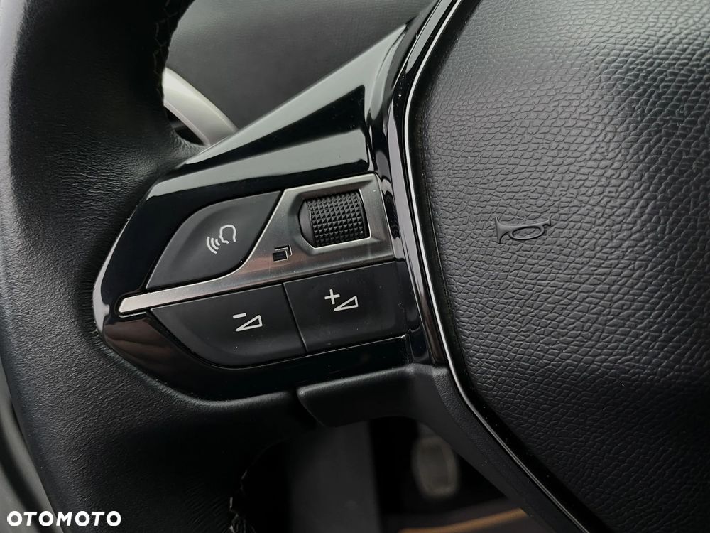 Peugeot 3008 1.2 PureTech GPF Allure S&S - 25