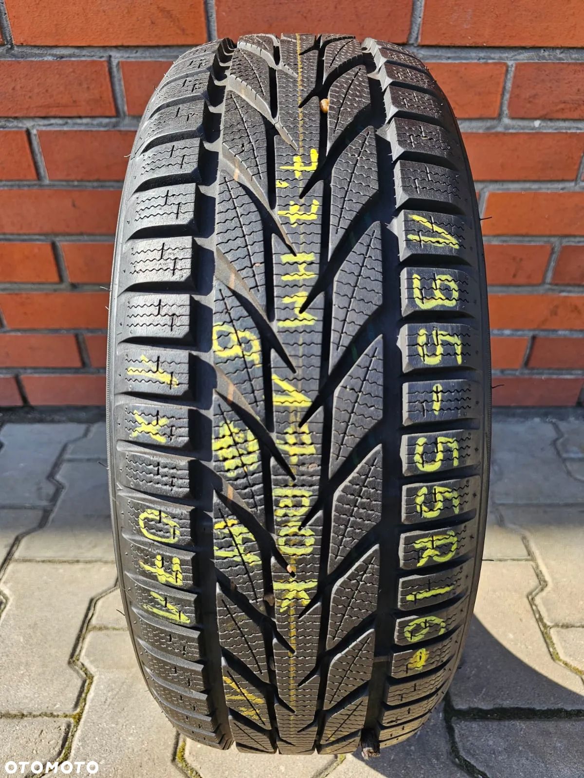 (O71) 195/55R16 87H 7,7mm 17r / Toyo SnowProx S953 - 1