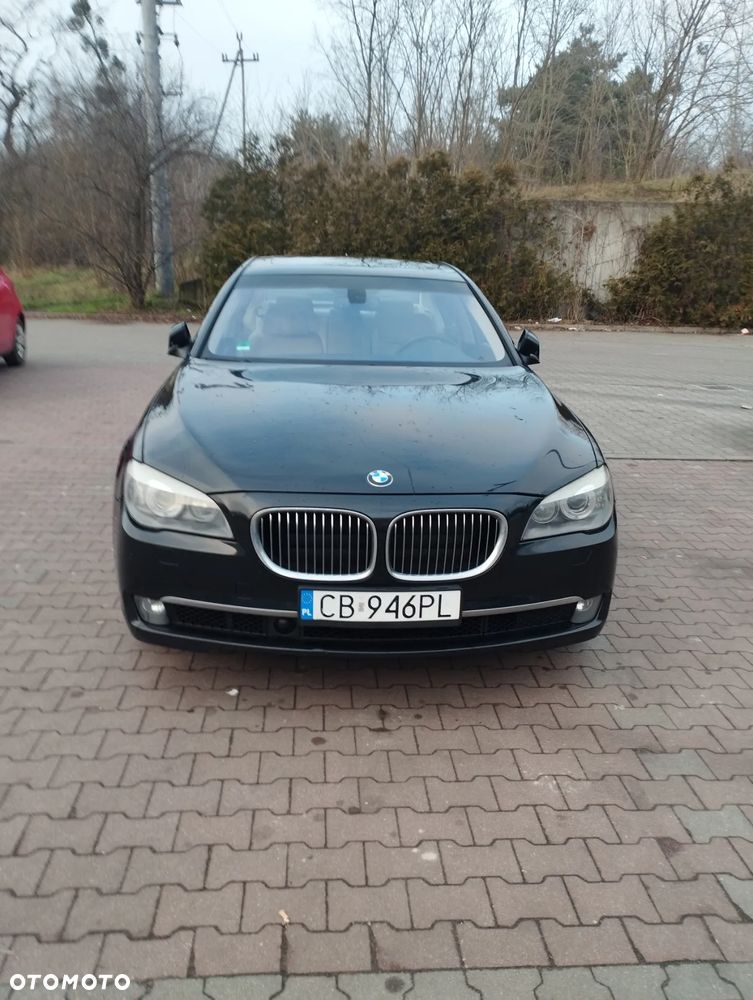 BMW Seria 7 740i - 9