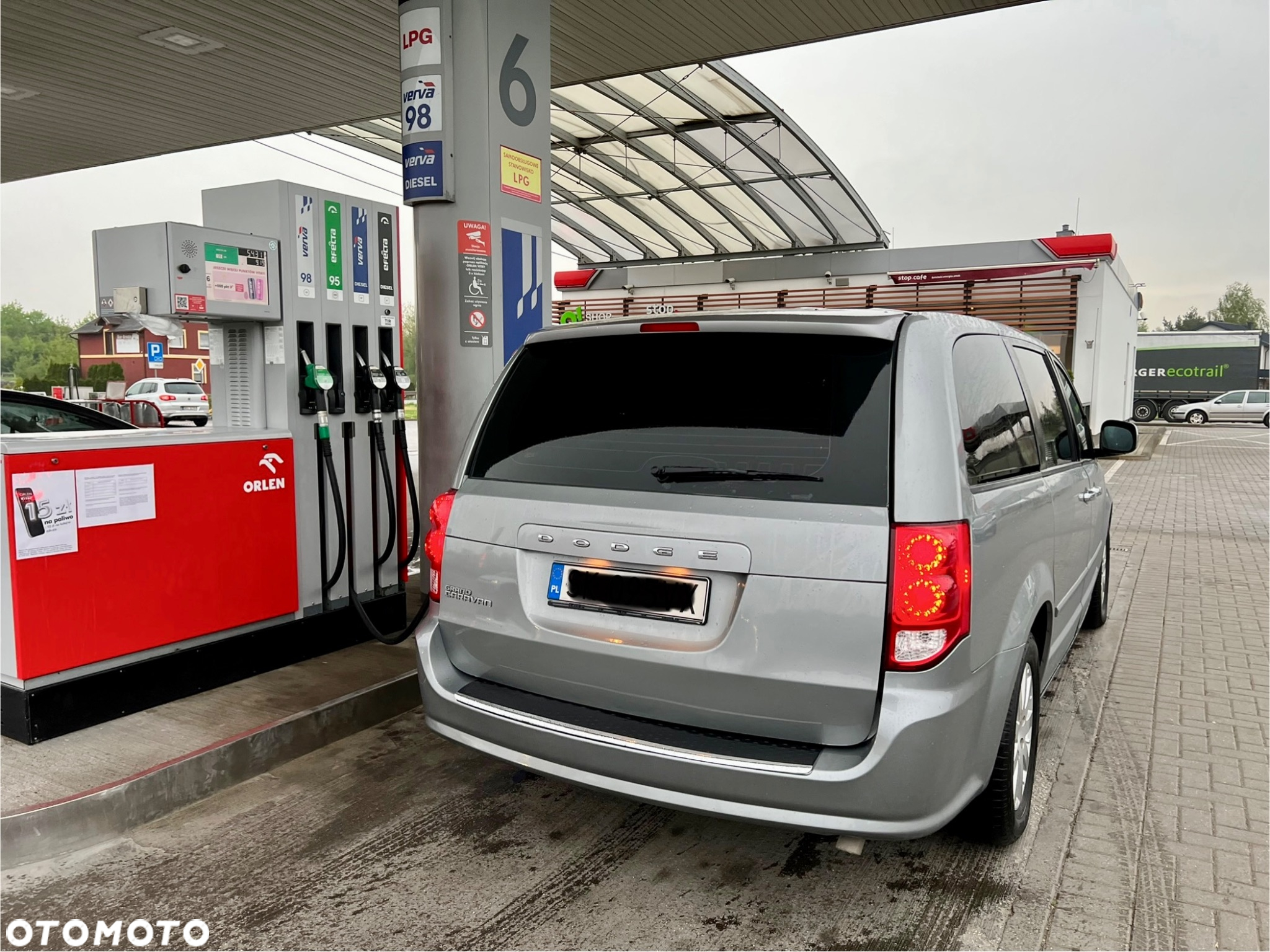 Dodge Grand Caravan 3.6 R/T - 18