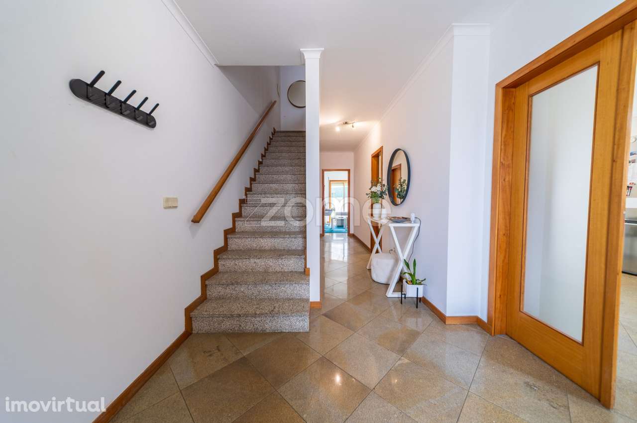 Moradia T4 renovada | Caldelas - Grande imagem: 5/40