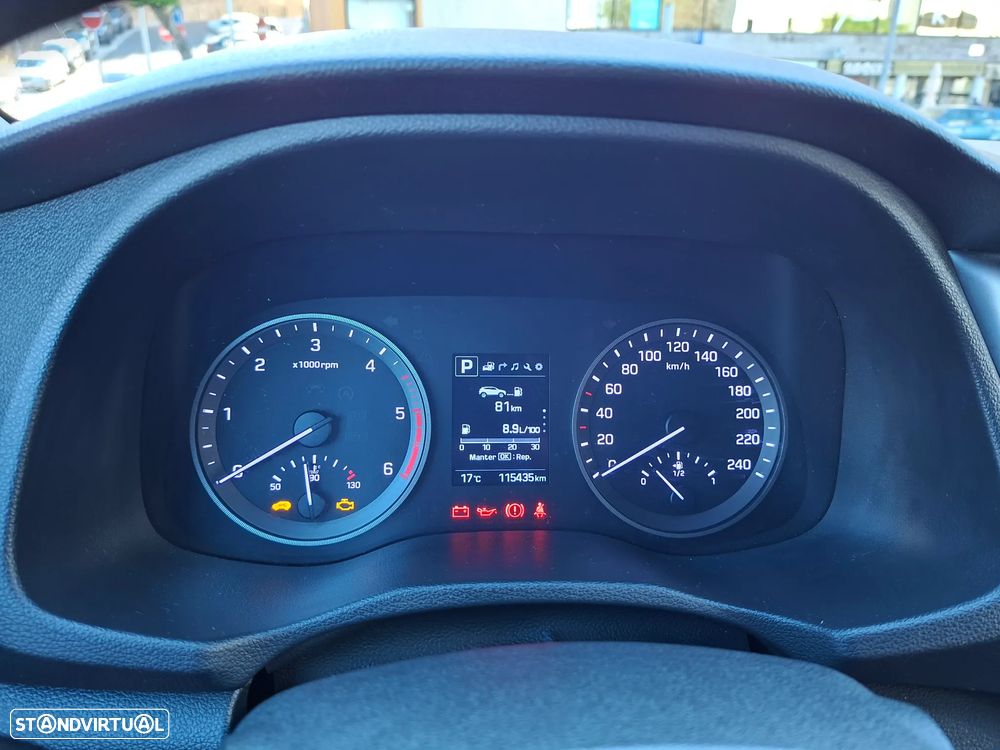 Hyundai Tucson 1.7 CRDi Executive DCT - 8