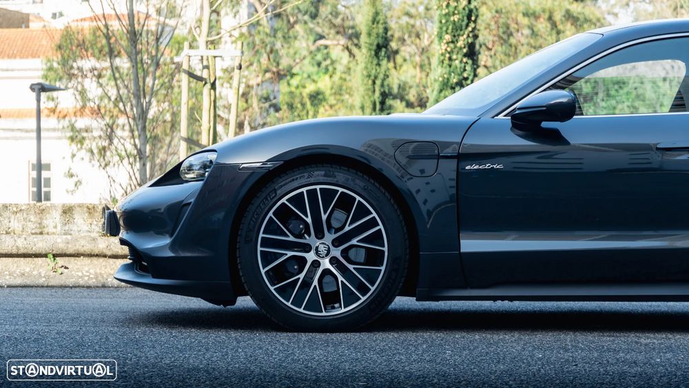 Porsche Taycan Standard - 4