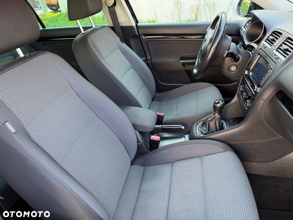 Volkswagen Golf - 14