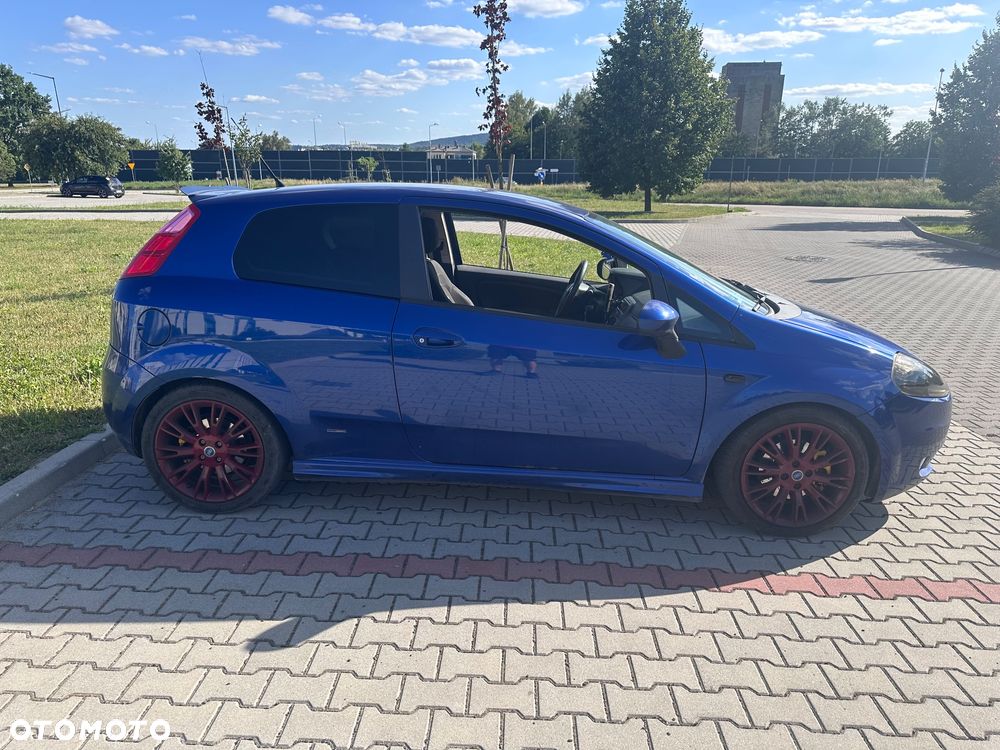 Fiat Grande Punto - 4