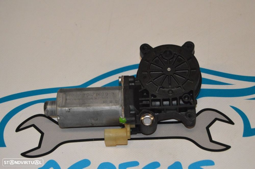 MOTOR SISTEMA ELEVADOR VIDROS FRENTE FRONTAL ESQUERDA 0130821716 BMW SERIE 3 E46 E90 - 3