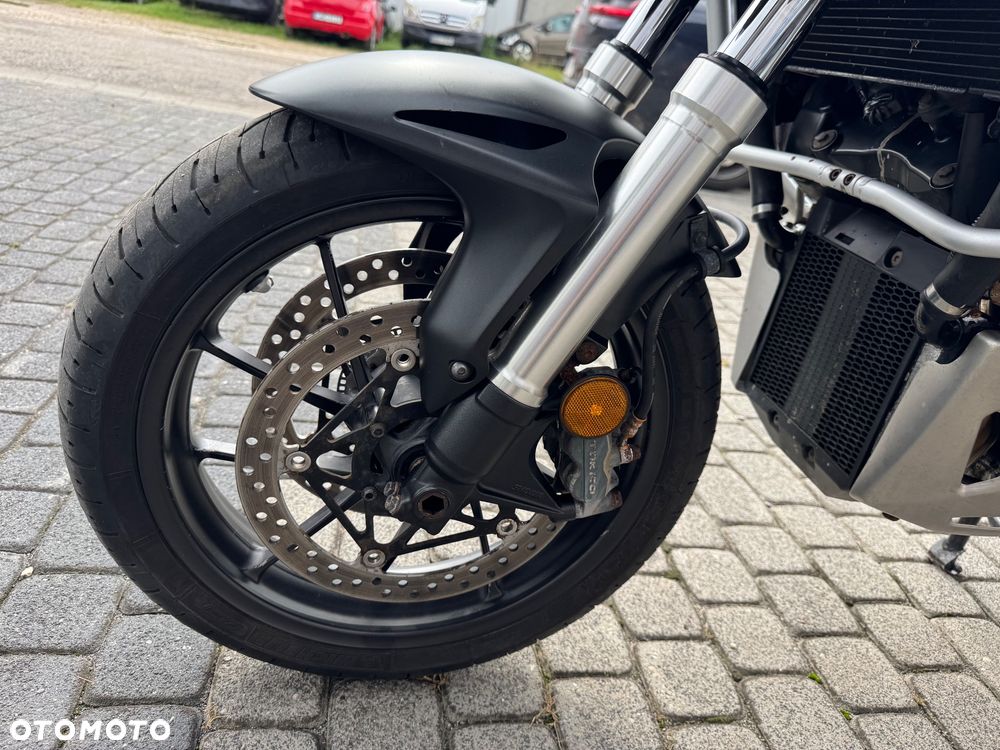 Honda VFR - 8