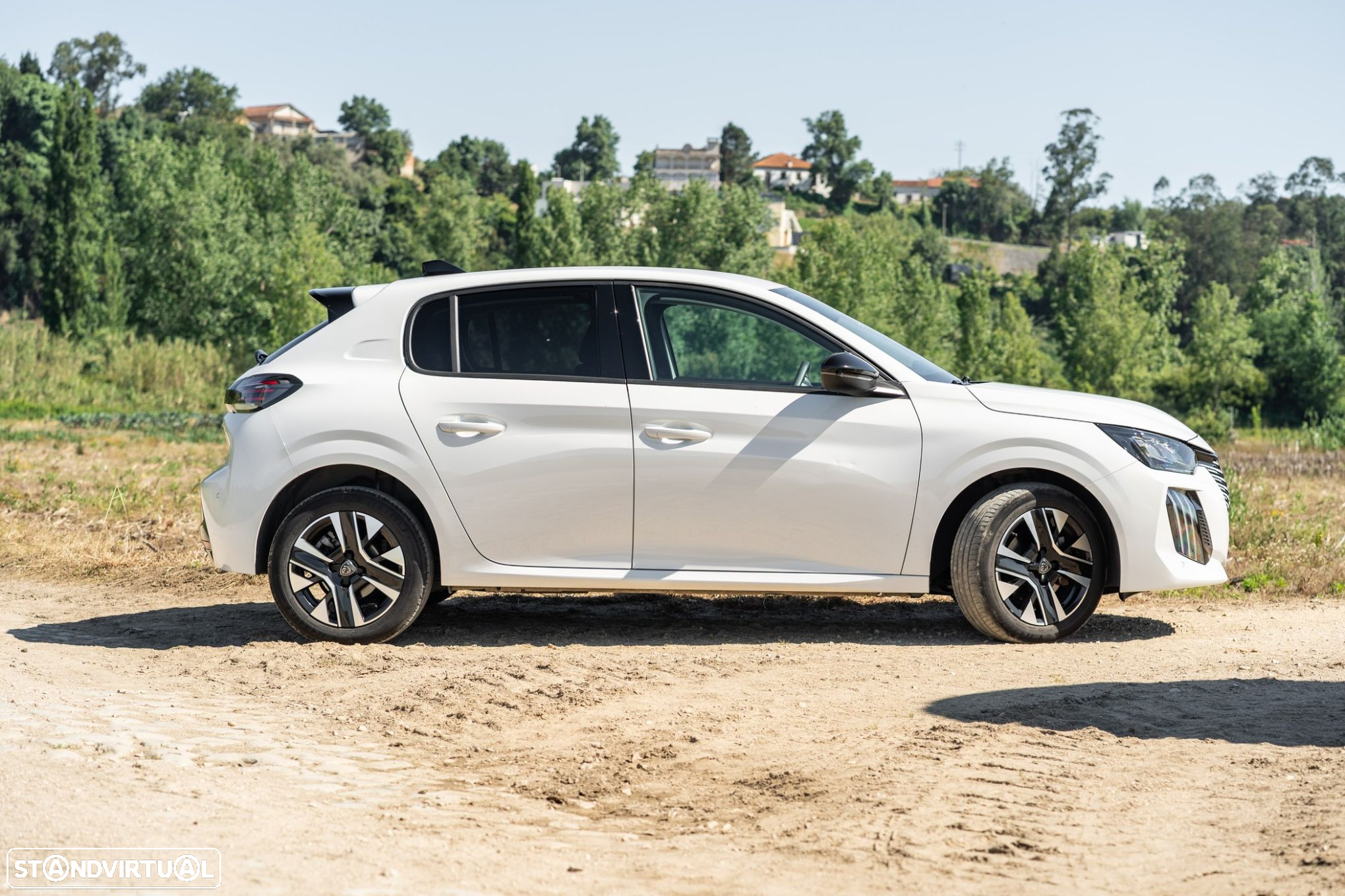 Peugeot 208 1.2 Hybrid Allure e-DCS6 - 9