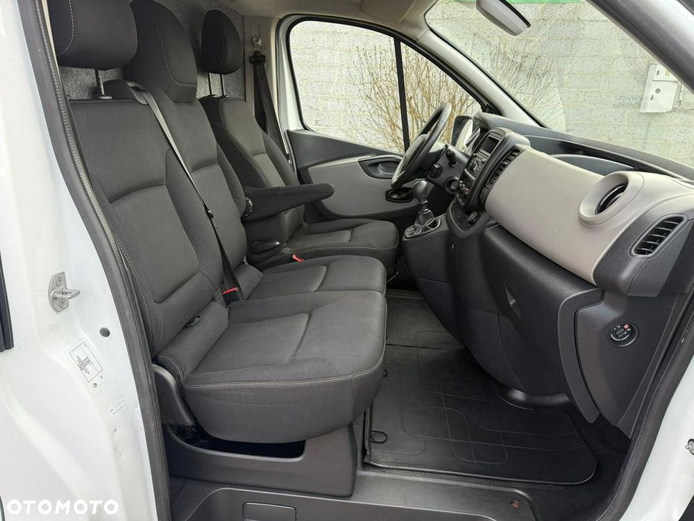 Renault Trafic - 10