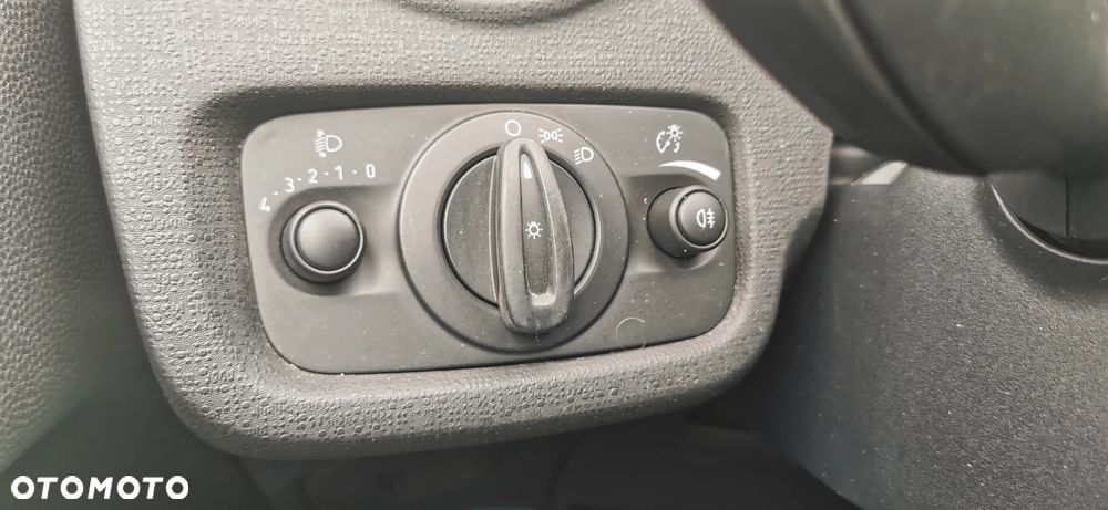 Ford Fiesta 1.25 Trend - 10