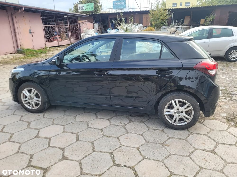 Hyundai i20 1.1 CRDi Comfort - 12