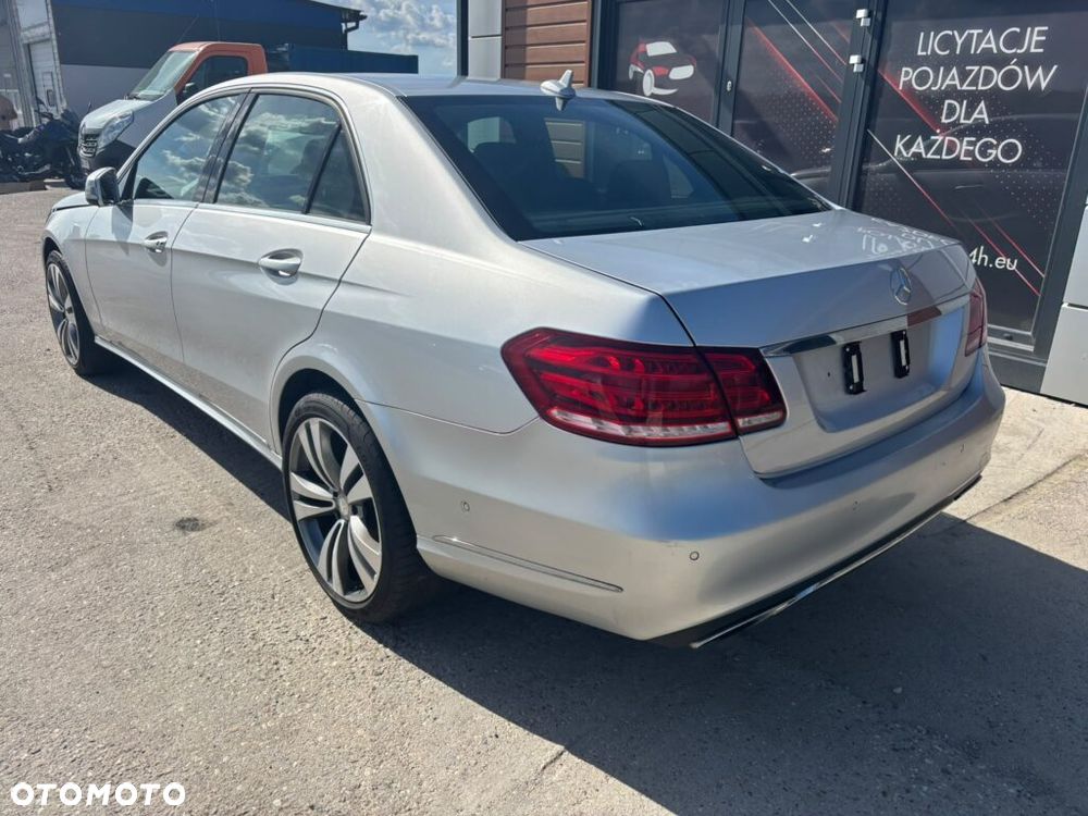 Mercedes-Benz E-Class 2013 photo 4