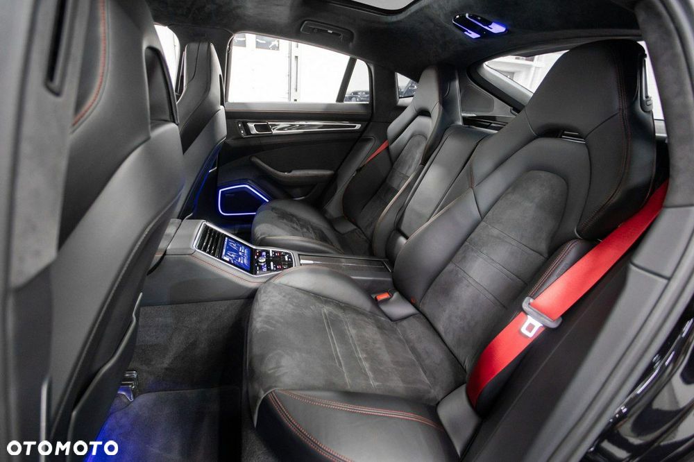Porsche Panamera - 38