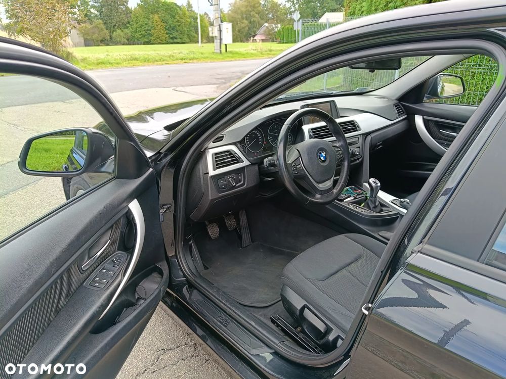 BMW Seria 3 316d EU6 - 22