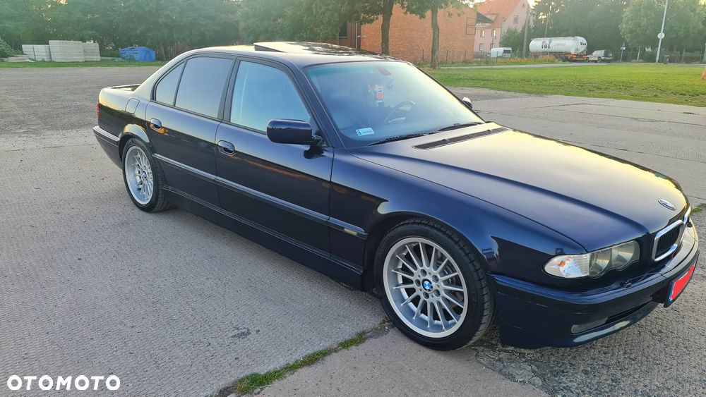 BMW Seria 7 - 4