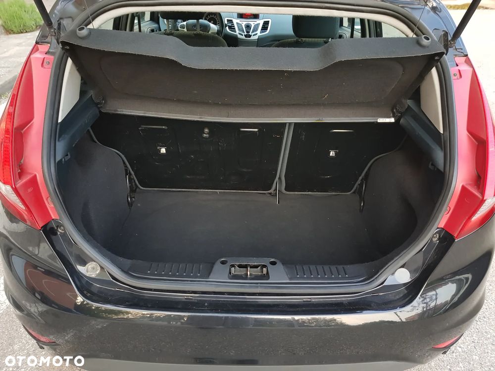 Ford Fiesta 1.25 Titanium EU5 - 14