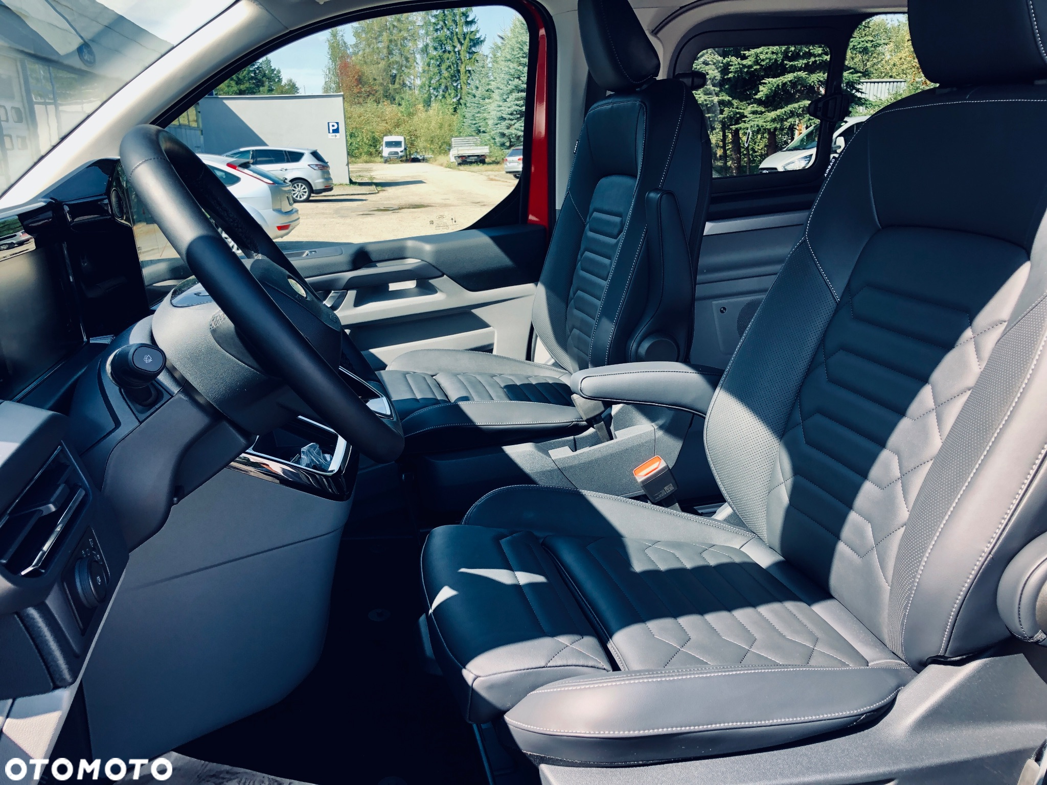Ford Tourneo Custom 2.0 EcoBlue L2 Titanium X SelectShift - 24