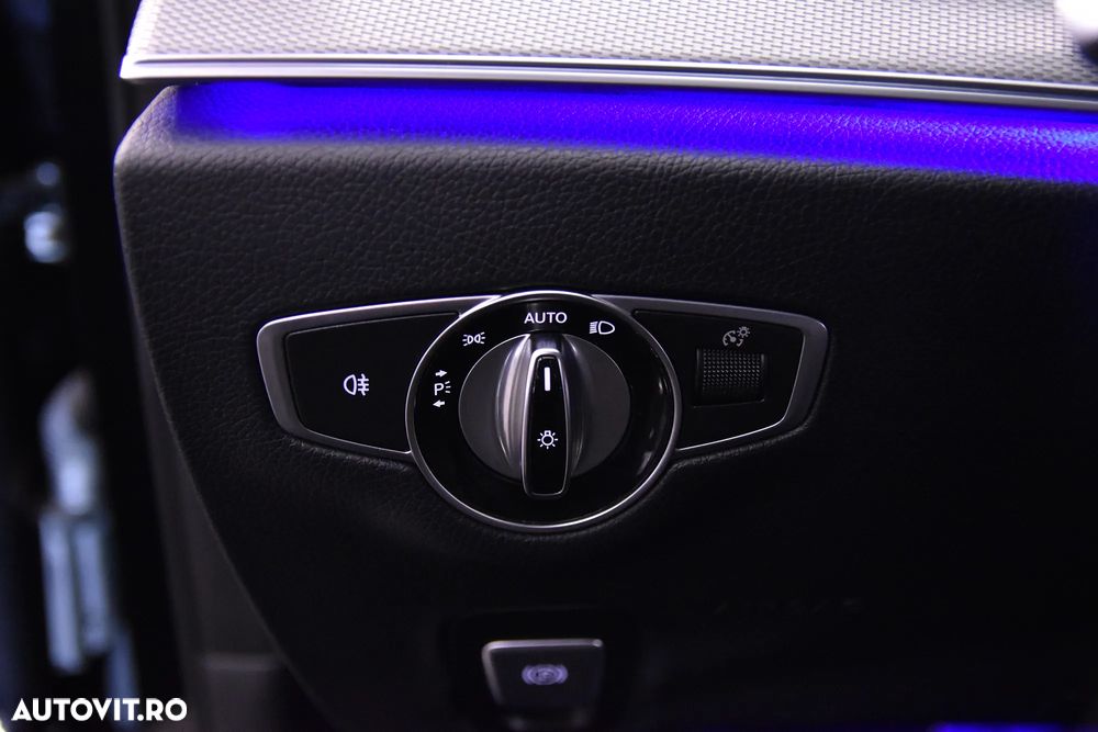 Mercedes-Benz E - 15