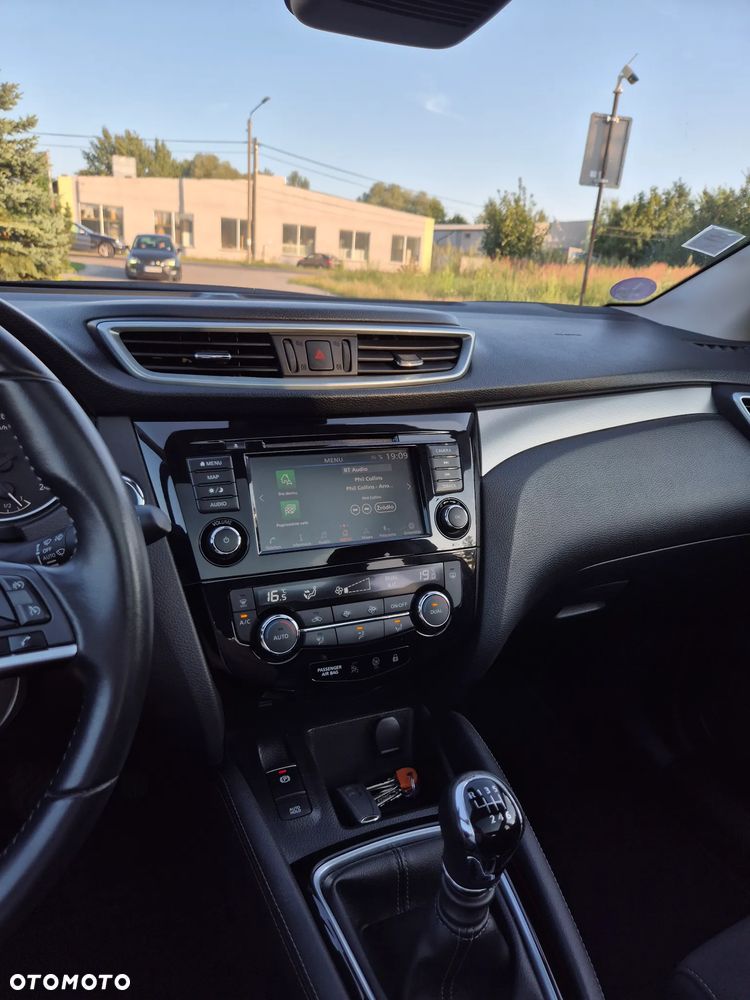 Nissan Qashqai 1.3 DIG-T N-Connecta - 13