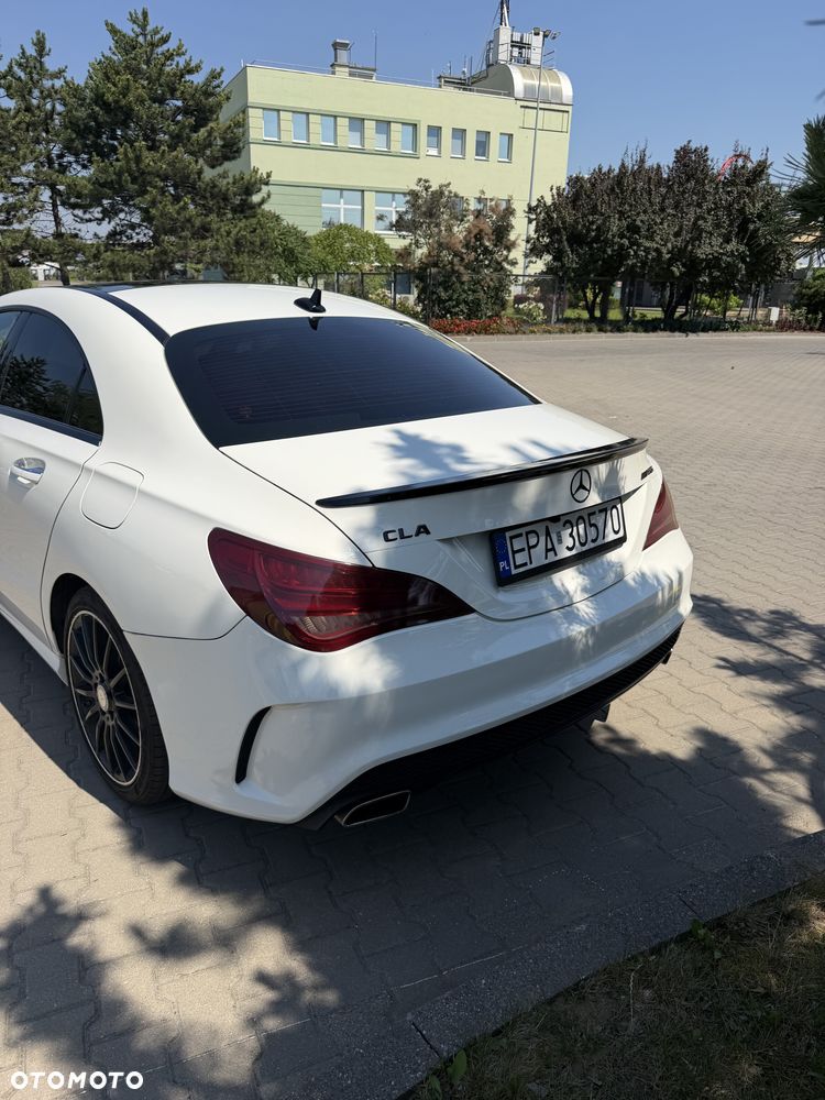 Mercedes-Benz CLA 250 7G-DCT AMG Line - 13
