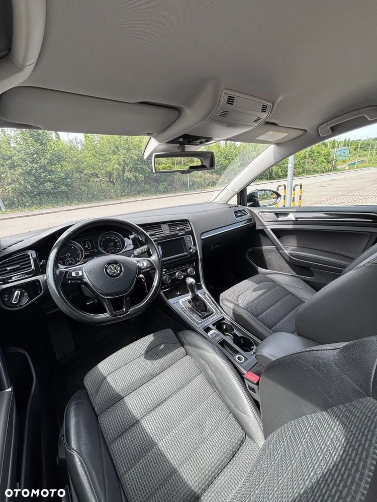 Volkswagen Golf 2.0 BlueTDI DSG Highline - 11