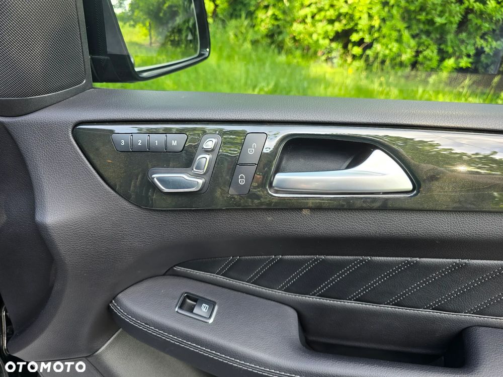 Mercedes-Benz GLE - 20