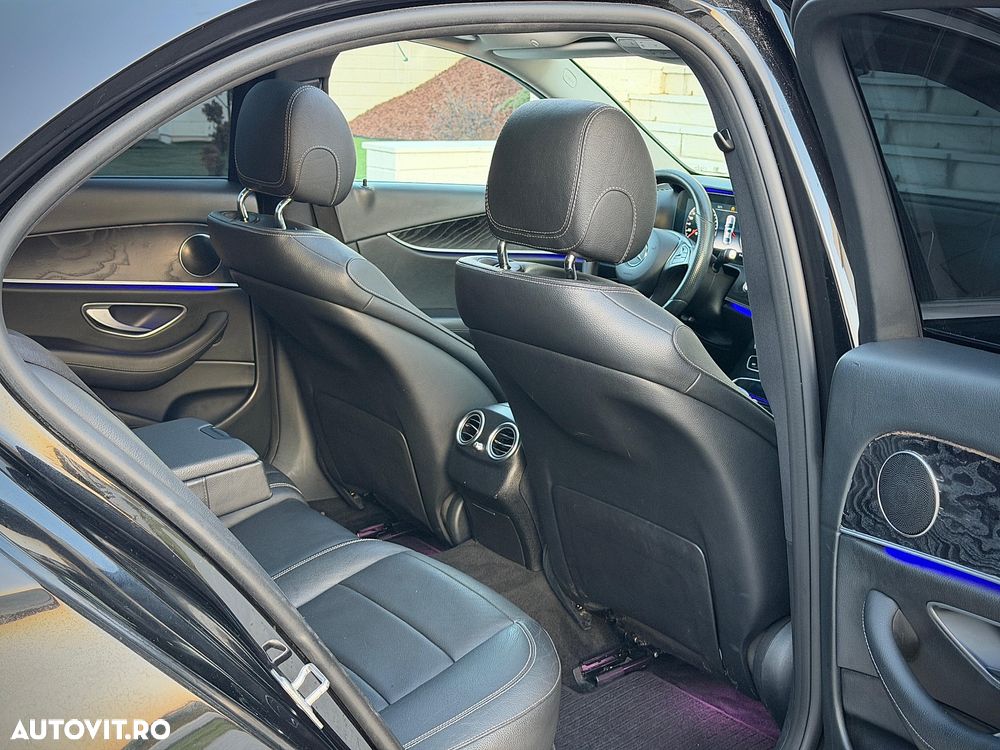 Mercedes-Benz E 220 d 4MATIC 9G-TRONIC Avantgarde - 23