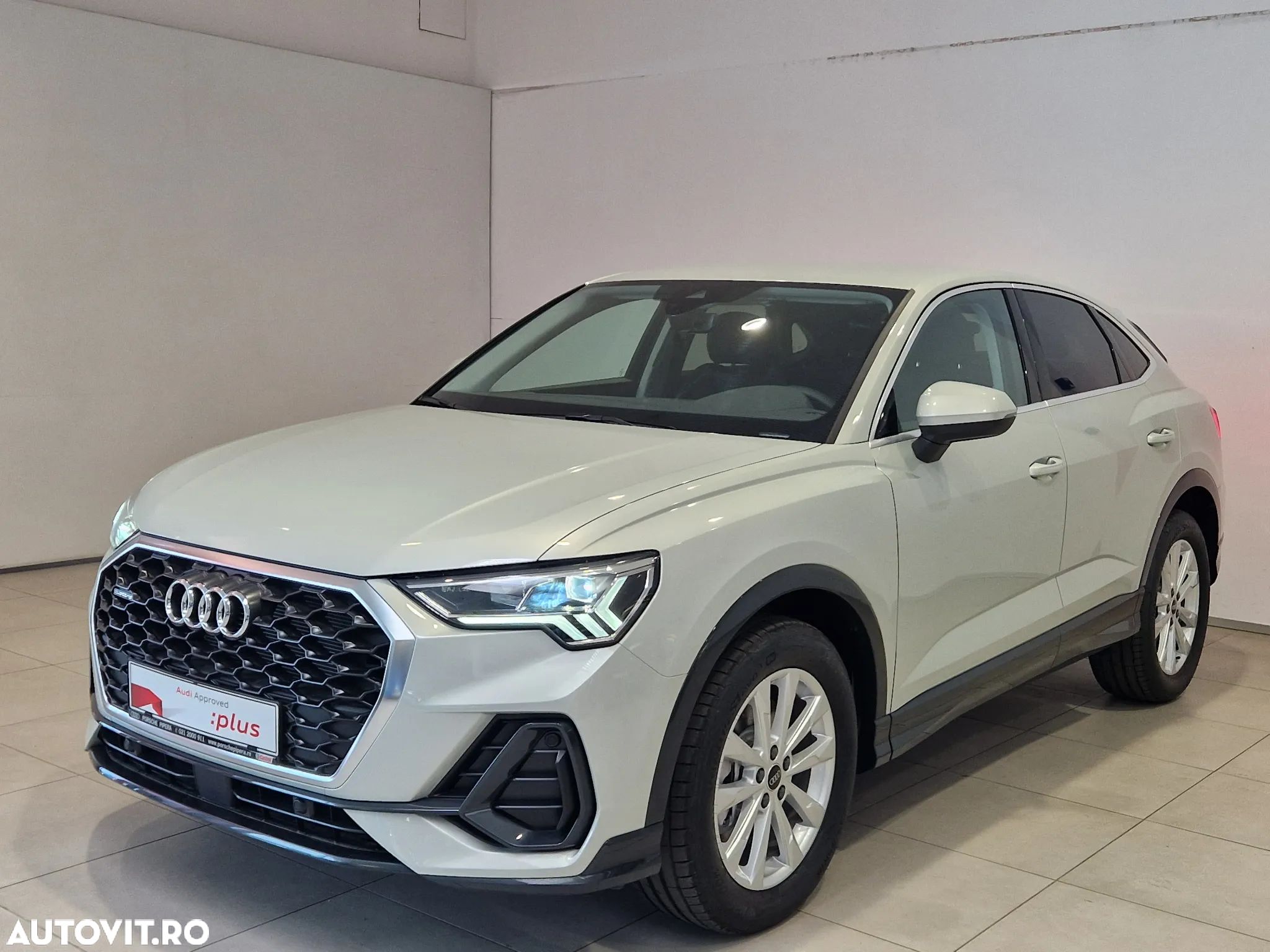 Audi Q3 2.0 40 TFSI S tronic quattro - 1