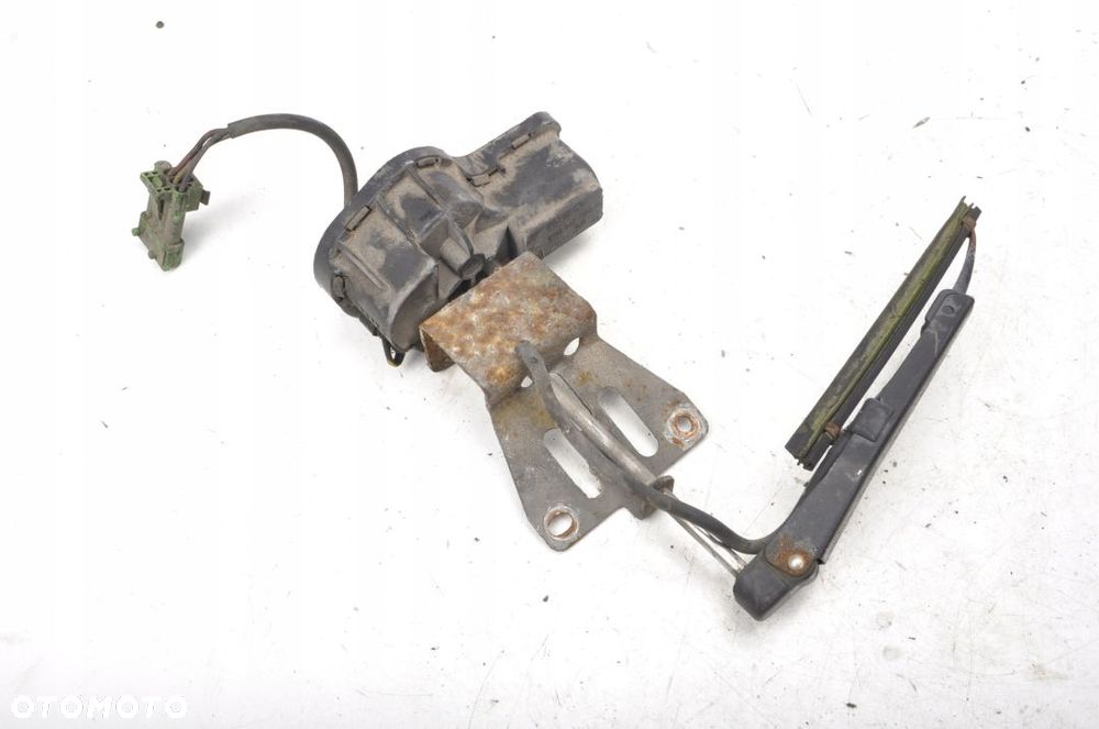 SAAB 9-5 SILNICZEK WYCIERACZKI LAMPY PRAWY - 2