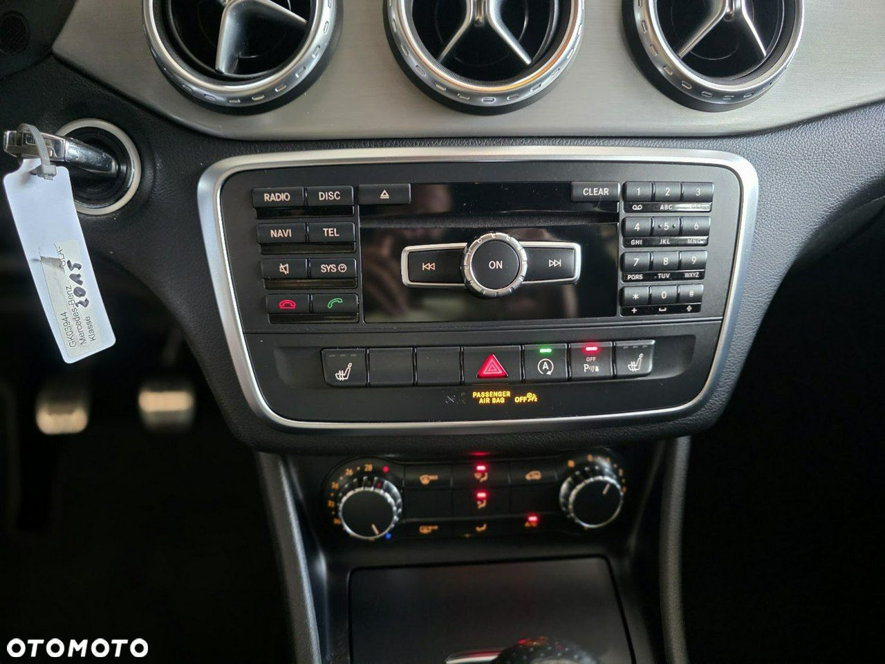 Mercedes-Benz GLA - 34