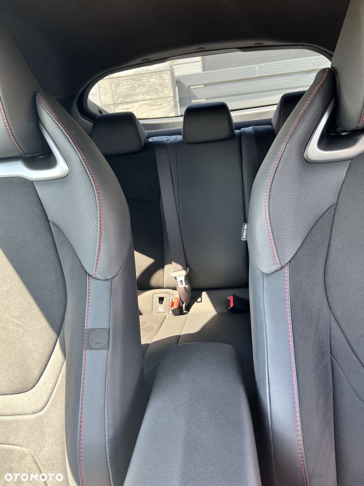 Toyota C-HR - 14