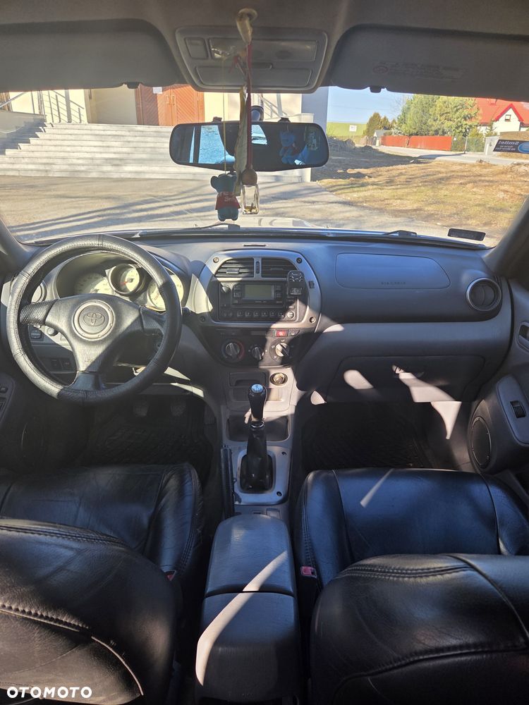 Toyota RAV4 - 5