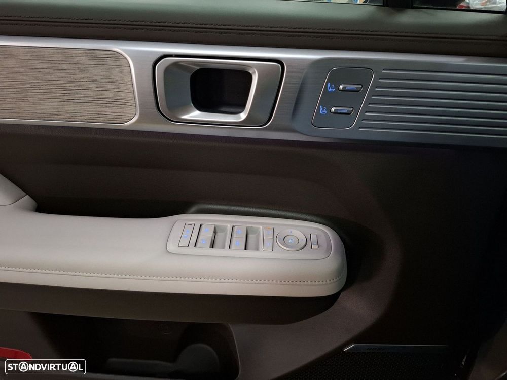 Hyundai Santa Fe 1.6 T-GDI PHEV Vanguard - 28