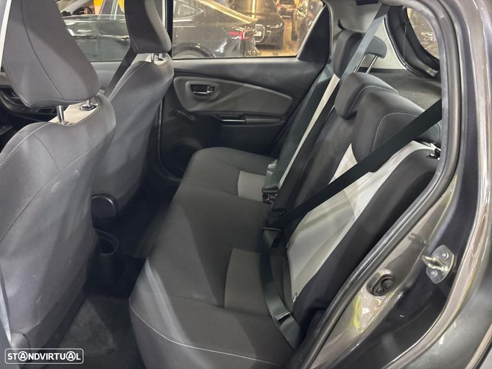 Toyota Yaris 1.0 VVT-i Comfort Plus - 3