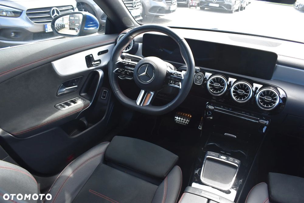 Mercedes-Benz CLA 200 mHEV 7G-DCT - 20