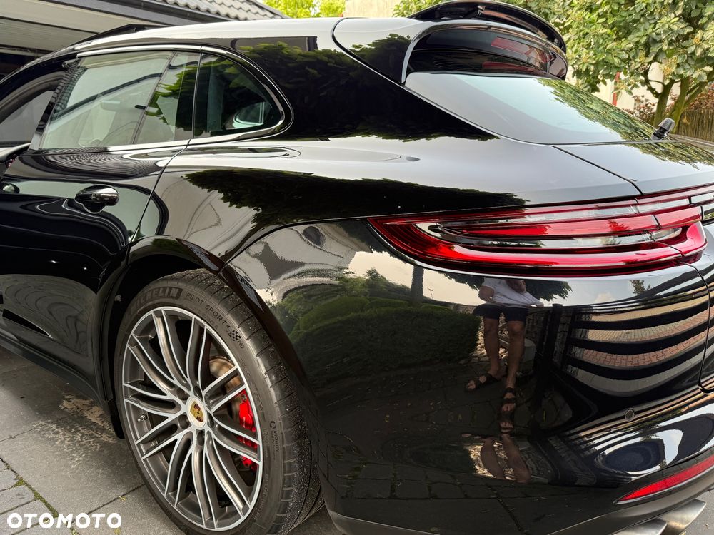 Porsche Panamera Turbo - 18