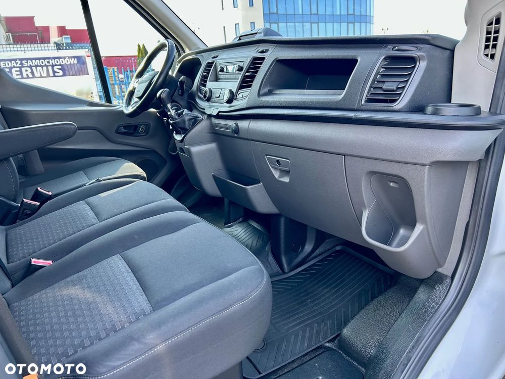 Ford Transit - 13