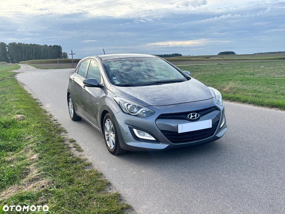 Hyundai i30 blue 1.6 CRDi YES Gold - 4