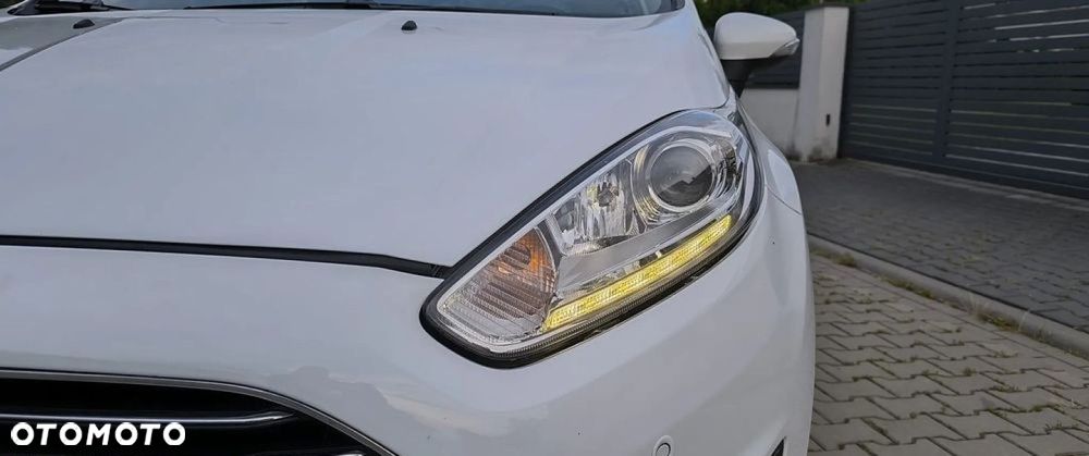 Ford Fiesta 1.6 TDCi DPF Platinium X - 35