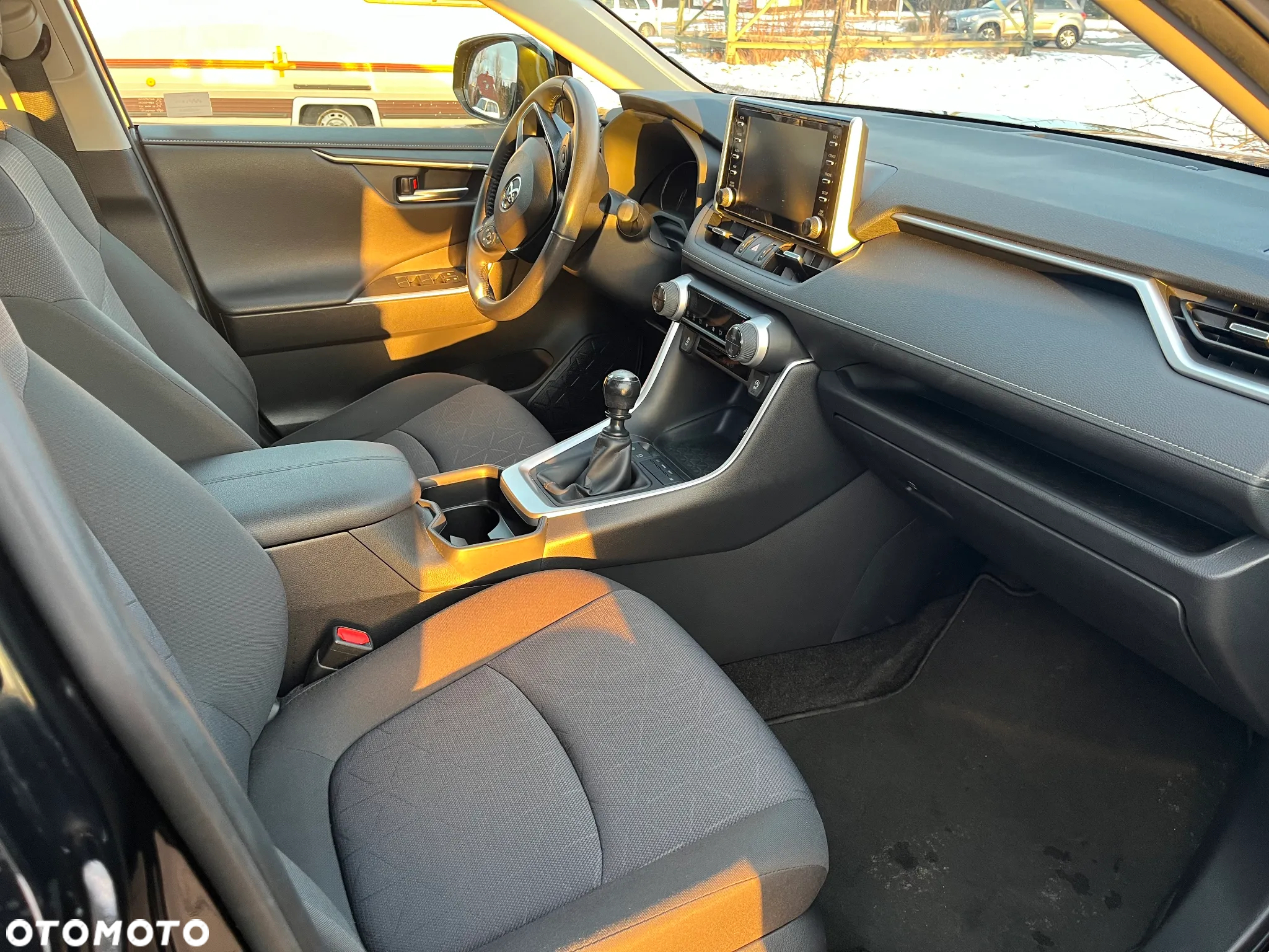 Toyota RAV4 2.0 Active 4x2 - 5