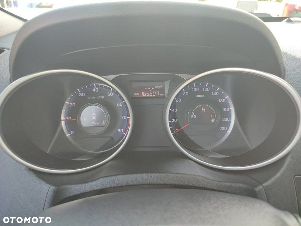 Hyundai ix35 - 12
