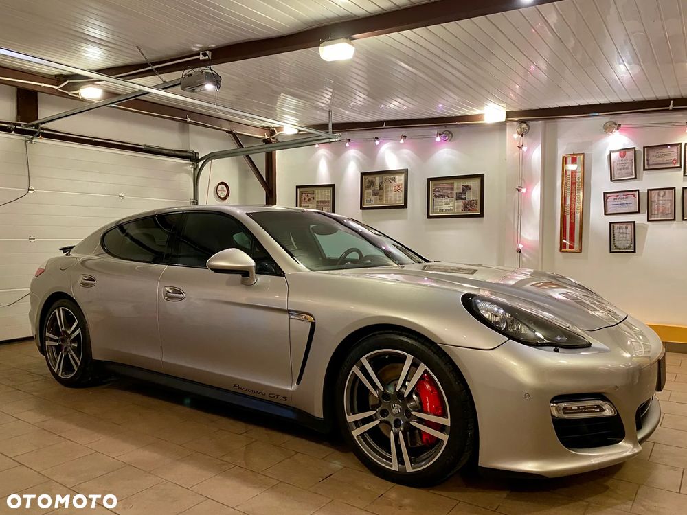 Porsche Panamera GTS PDK - 5