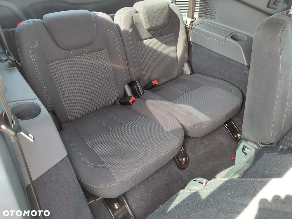 Ford C-MAX 1.6 TDCi Titanium - 24