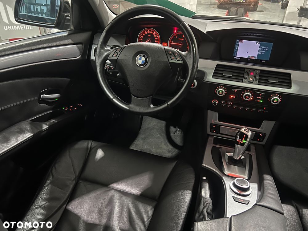 BMW Seria 5 520d Edition Fleet Sport - 22