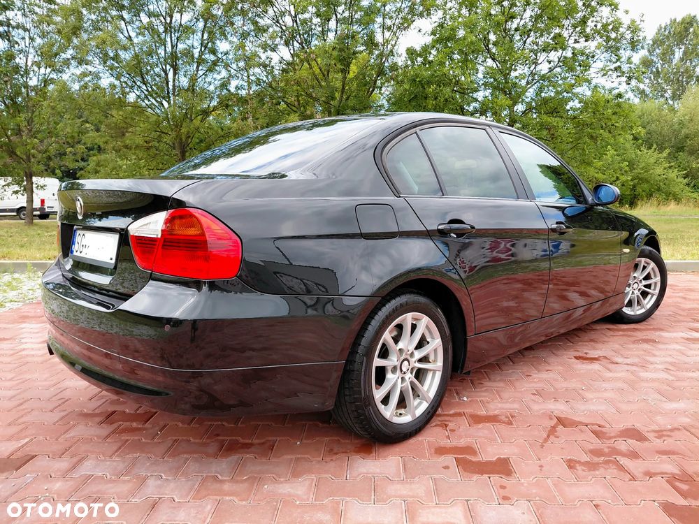 BMW Seria 3 - 35