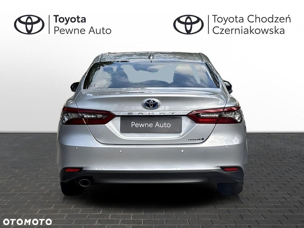 Toyota Camry 2.5 Hybrid Executive CVT - 6