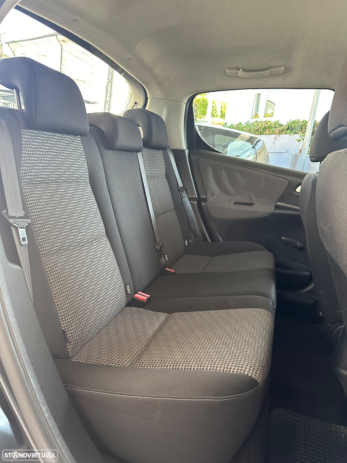Peugeot 207 1.4 16V SE Sportium - 23