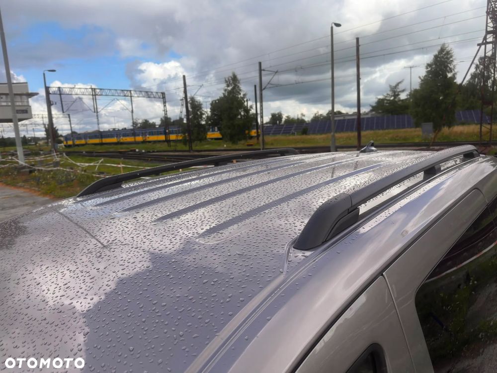 Volkswagen Caddy 2.0 TDI DSG - 14