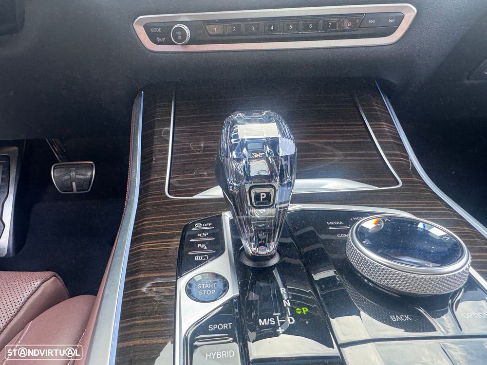 BMW X5 45 e xDrive Pack M - 17